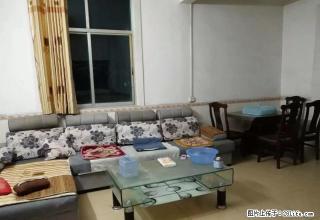 港口区步梯楼高层出租3个卧室500元每月 - 防城港28生活网 fcg.28life.net